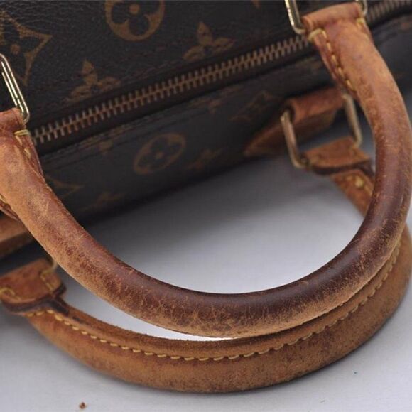 Louis Vuitton Monogram Speedy 30 Hand Bag - Picture 4 of 15